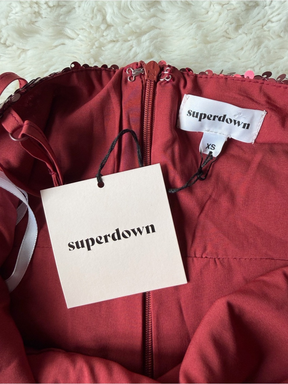 NWT Superdown Woman Red Sequins V-Neck Spaghetti Straps Romper XS Cocktail Party - Picture 7 of 7